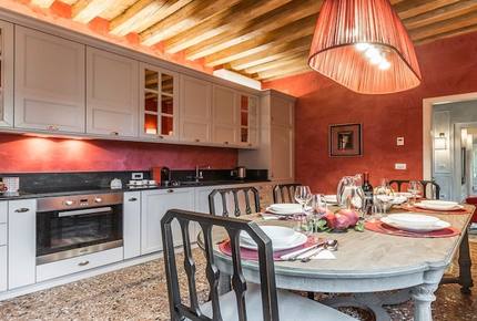 Ca' dell'Opera - Venice, Italy