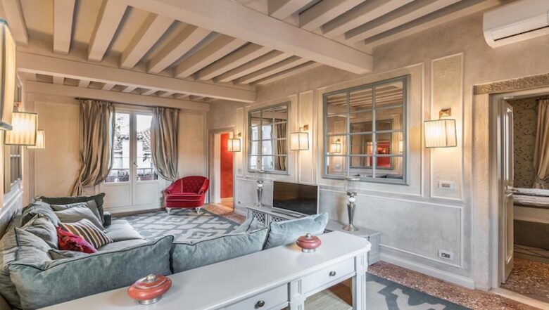 Ca' dell'Opera - Venice, Italy