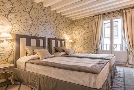 Ca' dell'Opera - Venice, Italy