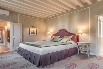 Ca' dell'Opera - Venice, Italy