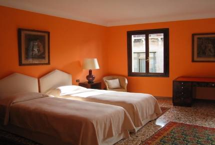 Beautiful Apartment on the Grand Canal - Venice, Italy