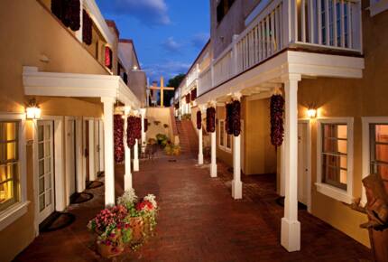 Historic District Home in Santa Fe - Santa Fe, New Mexico