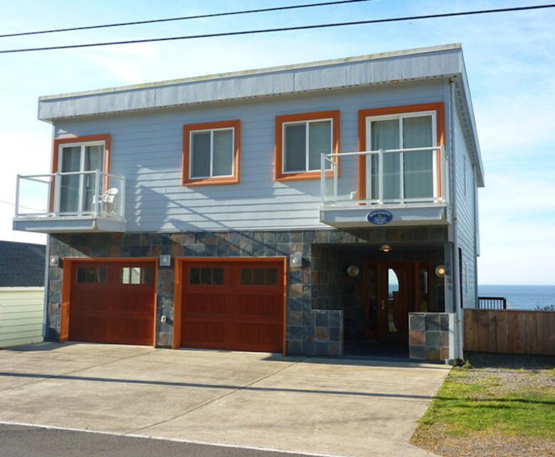 Oceanfront Oregon Home - Lincoln City, Oregon