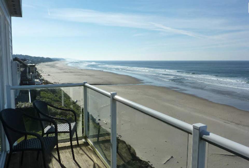 Oceanfront Oregon Home - Lincoln City, Oregon