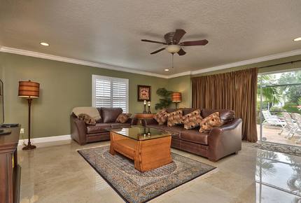 Lake Tarpon Waterfront Home - Palm Harbor, Florida