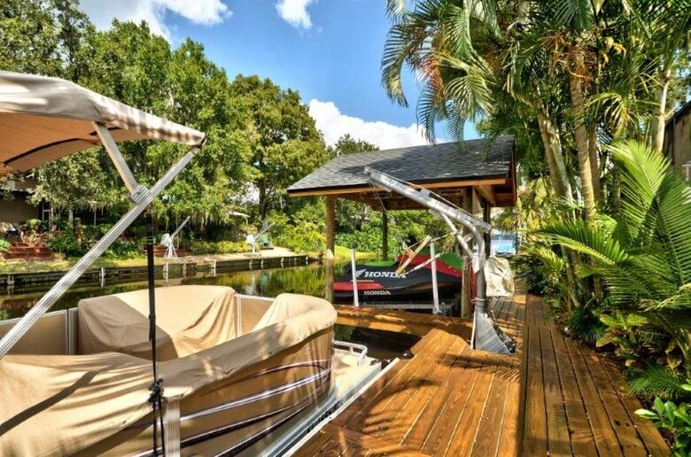 Lake Tarpon Waterfront Home - Palm Harbor, Florida