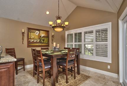 Lake Tarpon Waterfront Home - Palm Harbor, Florida