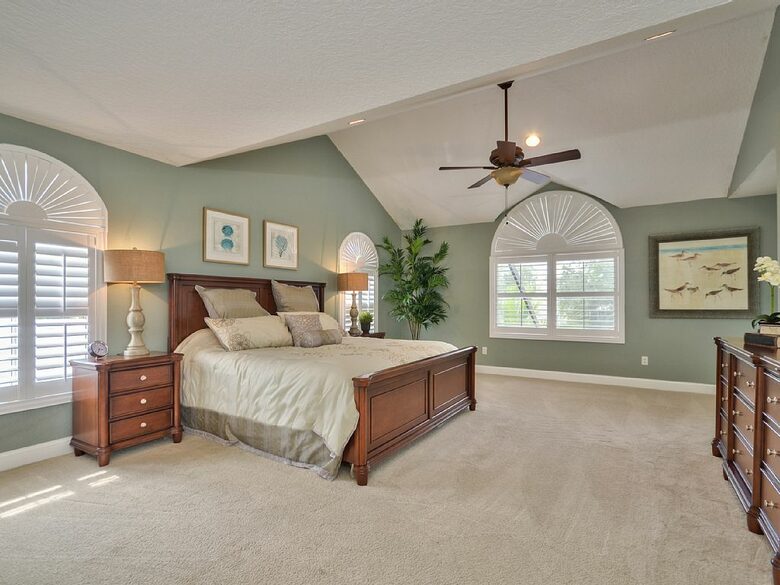 Lake Tarpon Waterfront Home - Palm Harbor, Florida