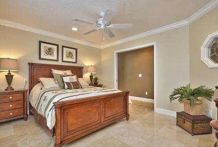 Lake Tarpon Waterfront Home - Palm Harbor, Florida