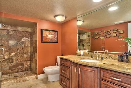 Lake Tarpon Waterfront Home - Palm Harbor, Florida