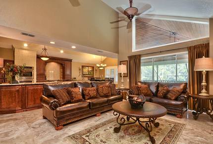 Lake Tarpon Waterfront Home - Palm Harbor, Florida