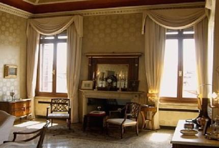 Grand Venetian Palazzo near Rialto Bridge - Venice, Italy