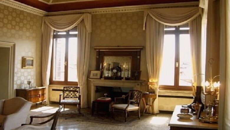 Grand Venetian Palazzo near Rialto Bridge - Venice, Italy