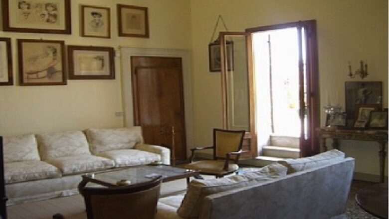 Grand Venetian Palazzo near Rialto Bridge - Venice, Italy