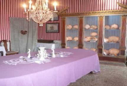 Grand Venetian Palazzo near Rialto Bridge - Venice, Italy