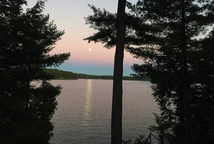 South Bay Lake House - Apsley, Canada