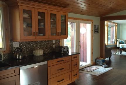 South Bay Lake House - Apsley, Canada