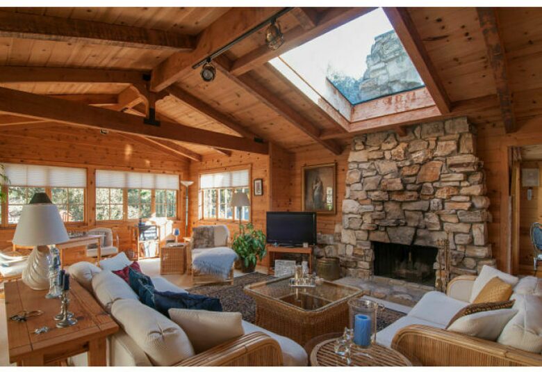 Charming Cottage - Carmel-By-The-Sea, California