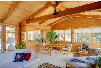 Charming Cottage - Carmel-By-The-Sea, California