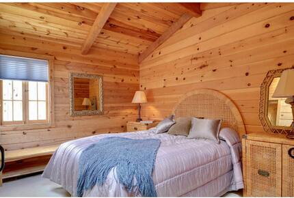 Charming Cottage - Carmel-By-The-Sea, California