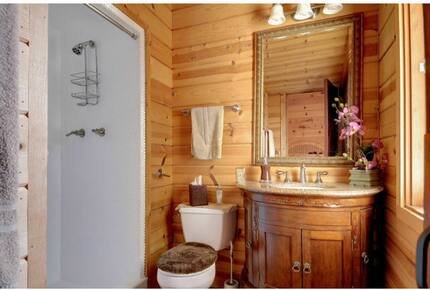 Charming Cottage - Carmel-By-The-Sea, California