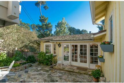 Charming Cottage - Carmel-By-The-Sea, California