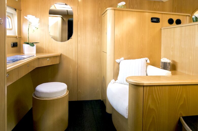 TradeWinds 62ft 4 Cabin Crewed Catamaran Flagship Class - St. Martin Sailing Vacation - Marigot, Sint Maarten (Dutch part)