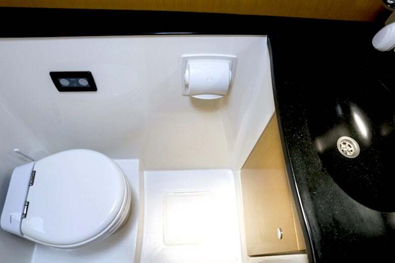 TradeWinds 62ft 4 Cabin Crewed Catamaran Flagship Class - St. Martin Sailing Vacation - Marigot, Sint Maarten (Dutch part)