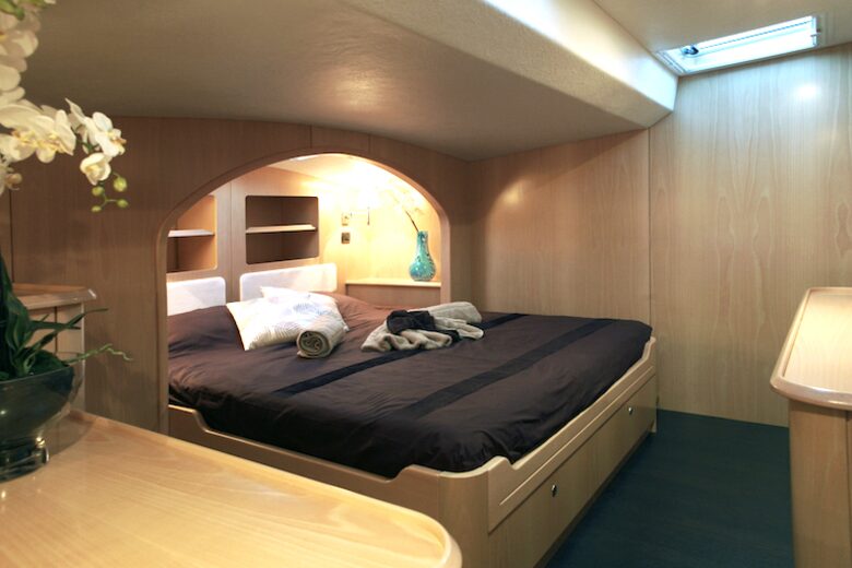 TradeWinds 62ft 4 Cabin Crewed Catamaran Flagship Class - St. Martin Sailing Vacation - Marigot, Sint Maarten (Dutch part)