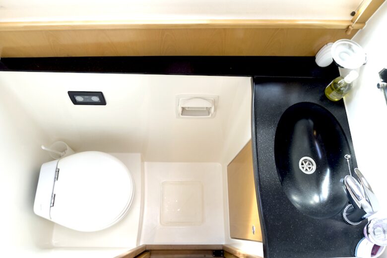 TradeWinds 62ft 4 Cabin Crewed Catamaran Flagship Class - St. Martin Sailing Vacation - Marigot, Sint Maarten (Dutch part)