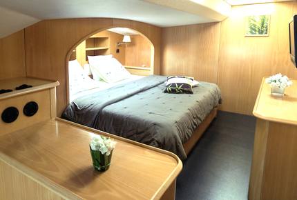 TradeWinds 62ft 4 Cabin Crewed Catamaran Flagship Class - St. Martin Sailing Vacation - Marigot, Sint Maarten (Dutch part)