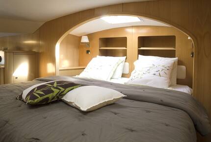 TradeWinds 62ft 4 Cabin Crewed Catamaran Flagship Class - St. Martin Sailing Vacation - Marigot, Sint Maarten (Dutch part)