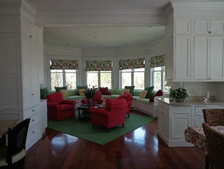 Seaview Avenue Beachfront Estate - Barnstable, Massachusetts