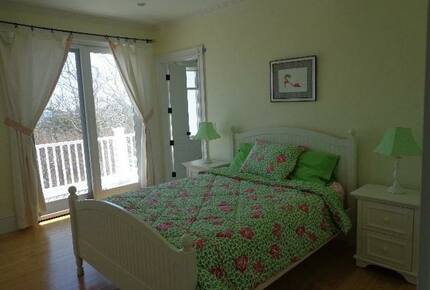 Seaview Avenue Beachfront Estate - Barnstable, Massachusetts