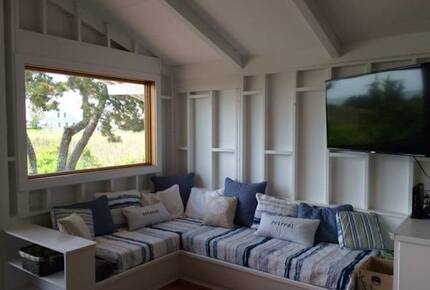 Seaview Avenue Beachfront Estate - Barnstable, Massachusetts