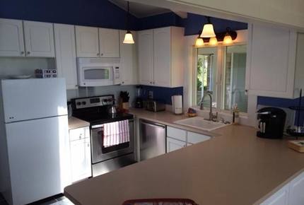 Seaview Avenue Beachfront Estate - Barnstable, Massachusetts