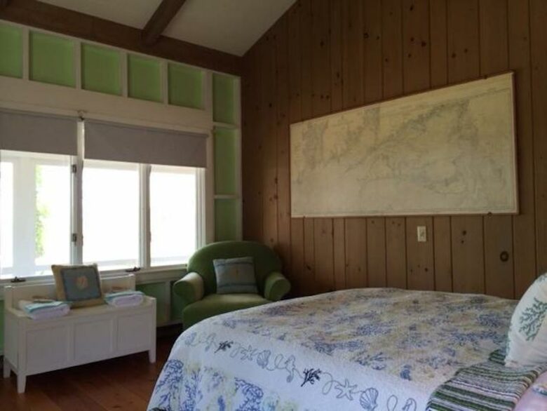 Seaview Avenue Beachfront Estate - Barnstable, Massachusetts