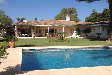 Villa Colina - Estepona, Spain