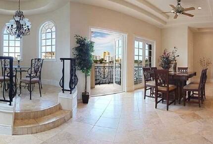 Villa Pine - Naples, Florida