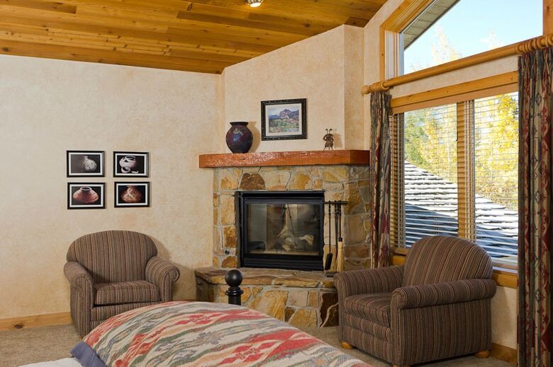 Deer Valley Trail's Inn Lodge Condo - Ski in/Ski Out - Park City, Utah