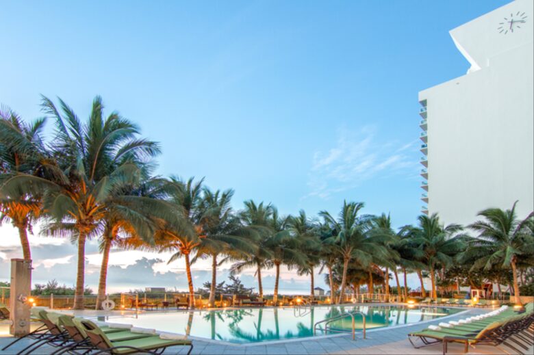 Carillon Hotel & Spa with optional Yacht Rental! - Miami Beach, Florida