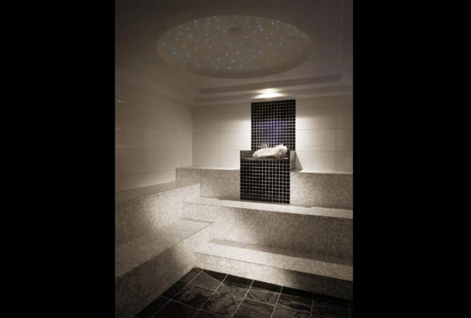 Carillon Hotel & Spa with optional Yacht Rental! - Miami Beach, Florida