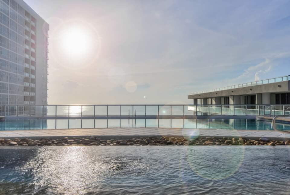 Carillon Hotel & Spa with optional Yacht Rental! - Miami Beach, Florida