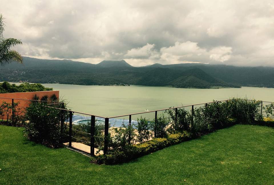 La Peña Rock House - Valle de Bravo, Mexico