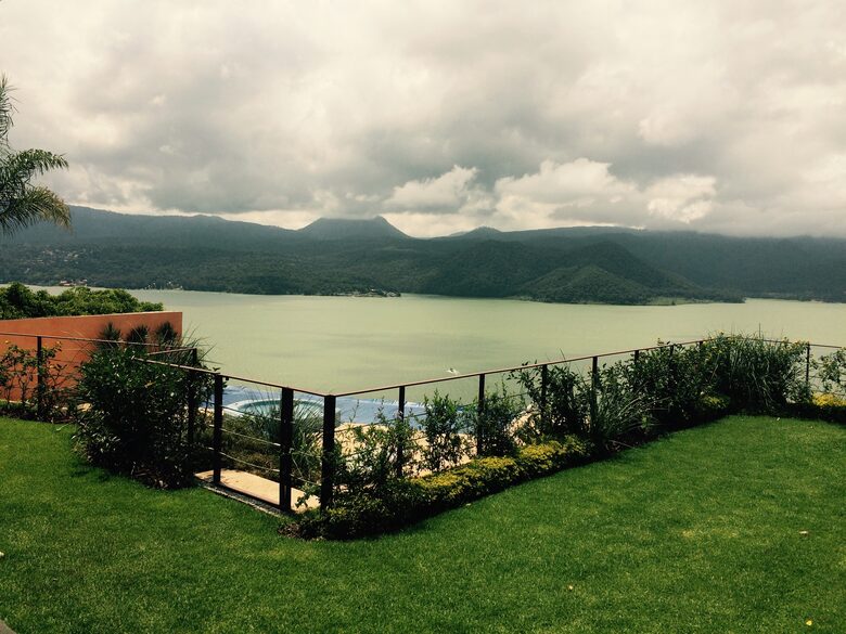 La Peña Rock House - Valle de Bravo, Mexico