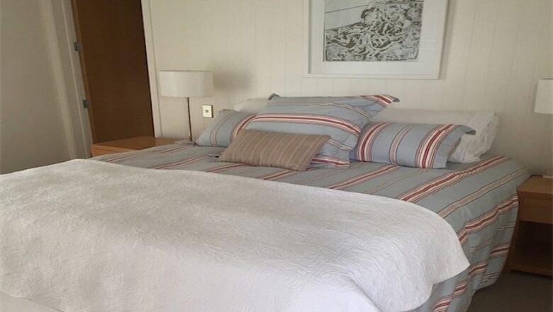 Rawhiti House - Langs Beach, New Zealand