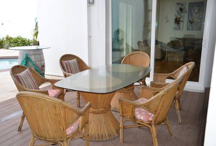 Oceanfront Villa Caprice - Nassau, Bahamas