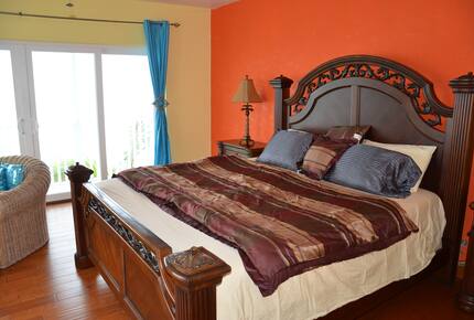 Oceanfront Villa Caprice - Nassau, Bahamas