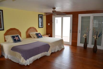 Oceanfront Villa Caprice - Nassau, Bahamas