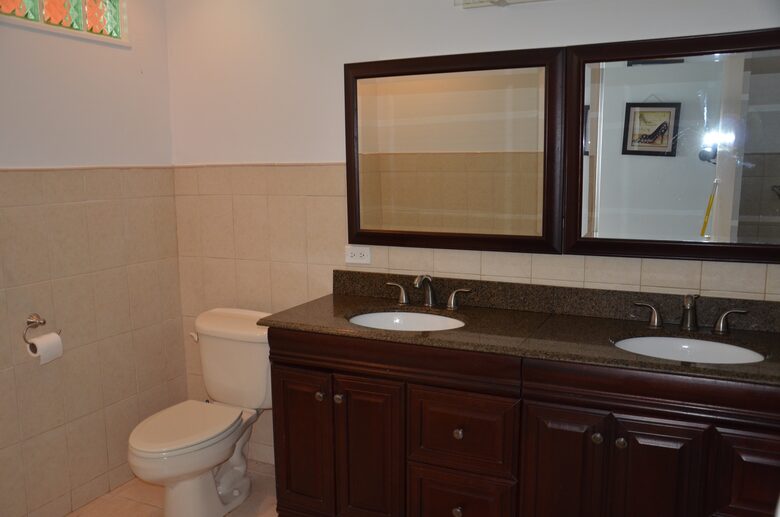 Oceanfront Villa Caprice - Nassau, Bahamas